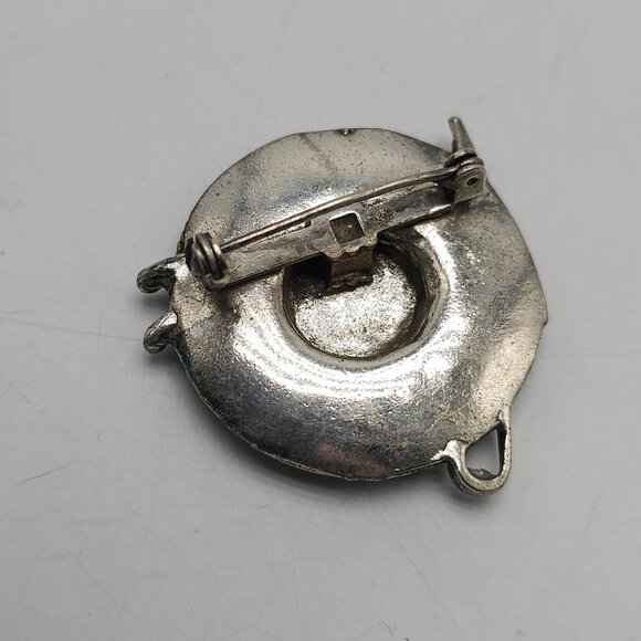 Vintage Silver Tone Hat Umbrella Brooch Pin With Intricate Mesh Design - Picture 3 of 4